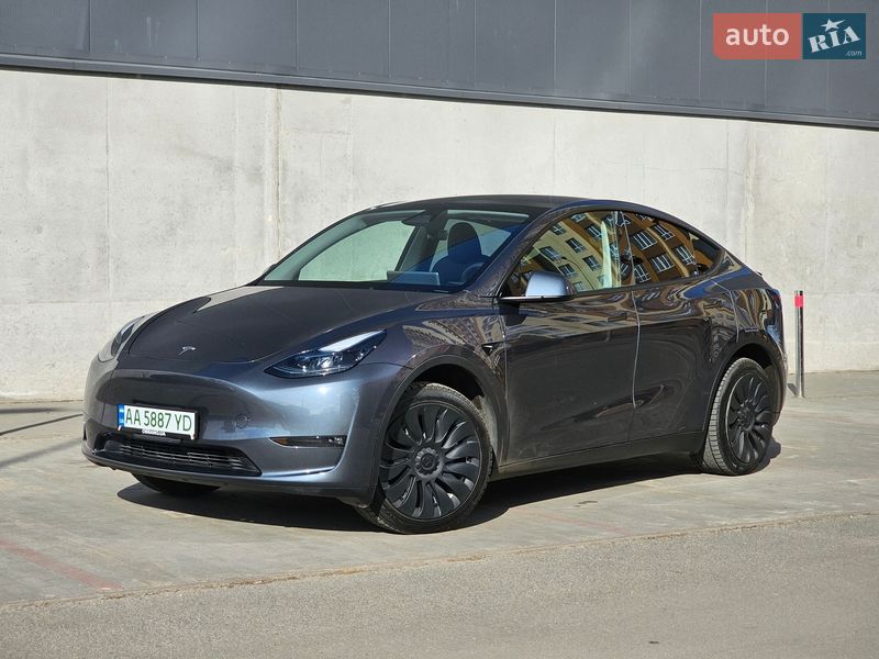 Позашляховик / Кросовер Tesla Model Y 2023 в Києві