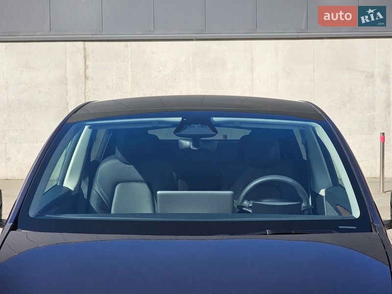 Позашляховик / Кросовер Tesla Model Y 2023 в Києві