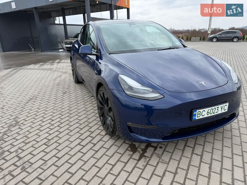 Внедорожник / Кроссовер Tesla Model Y 2022 в Золочеве фото 2 Внедорожник / Кроссовер Tesla Model Y 2022 в Золочеве