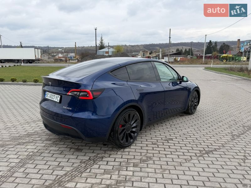 Внедорожник / Кроссовер Tesla Model Y 2022 в Золочеве фото 12 Внедорожник / Кроссовер Tesla Model Y 2022 в Золочеве