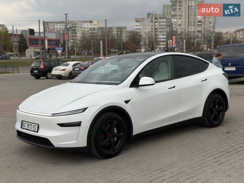 Внедорожник / Кроссовер Tesla Model Y 2025 в Львове фото 7 Внедорожник / Кроссовер Tesla Model Y 2025 в Львове
