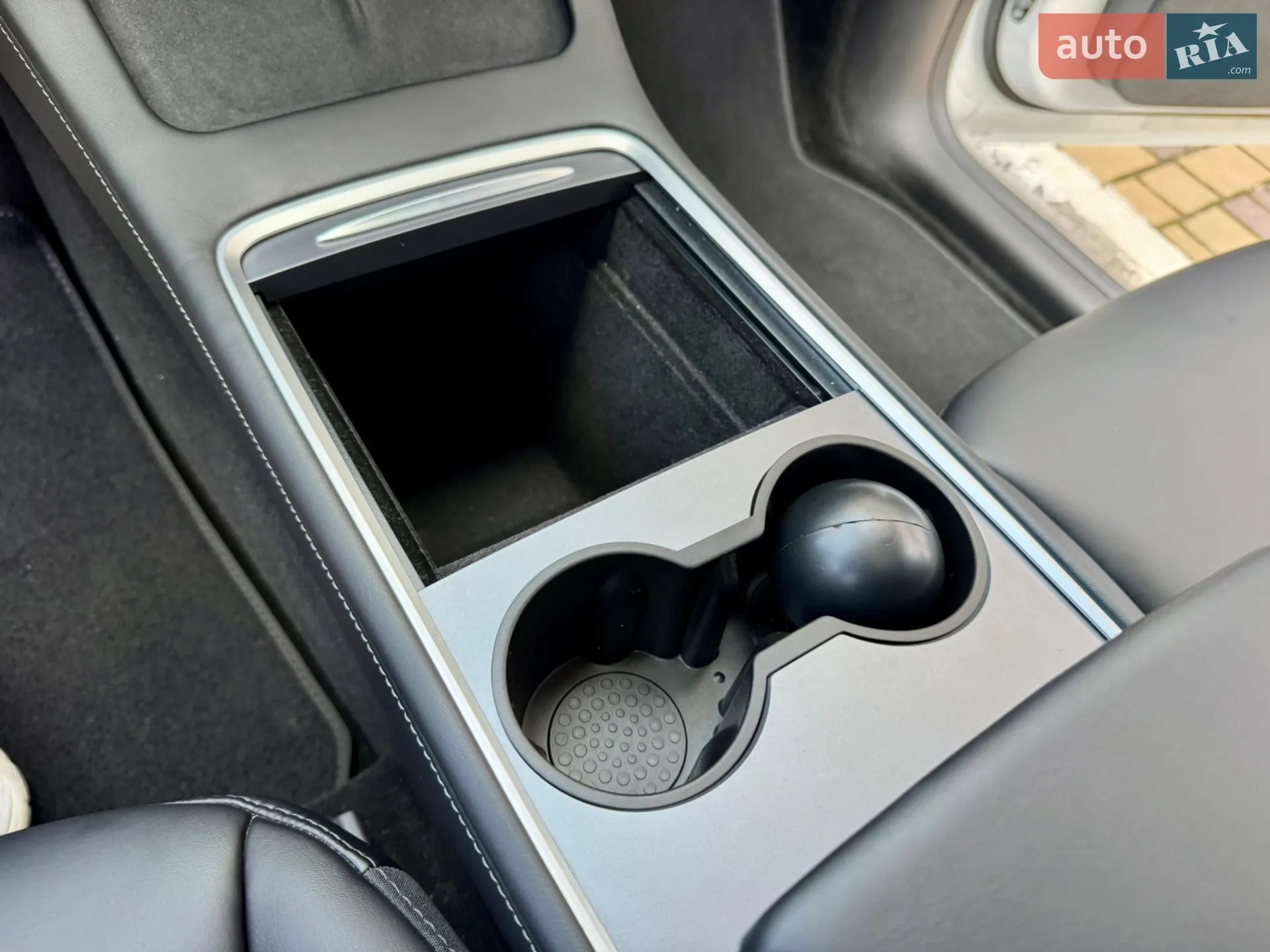 2022 Tesla Model Y - мініатюра 28
