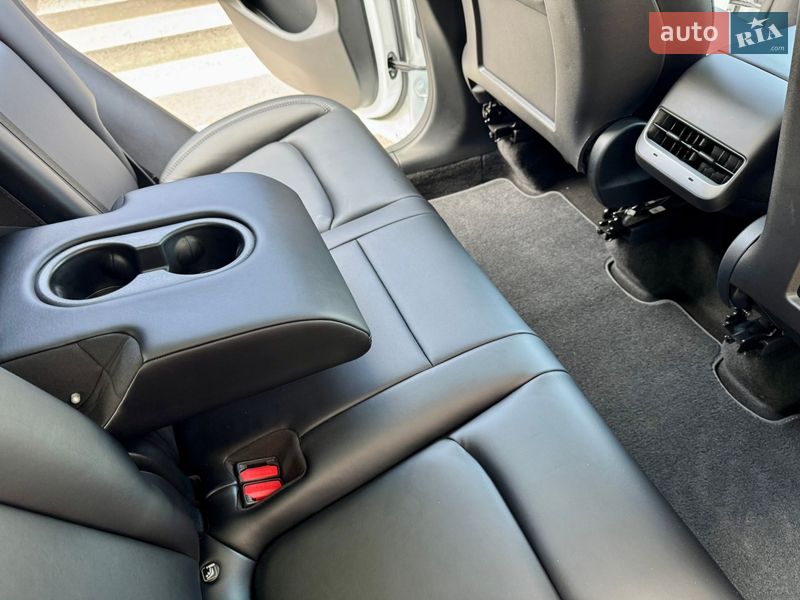 Внедорожник / Кроссовер Tesla Model Y 2022 в Запорожье фото 40 Внедорожник / Кроссовер Tesla Model Y 2022 в Запорожье