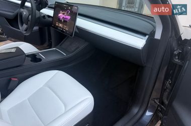 Внедорожник / Кроссовер Tesla Model Y 2023 в Киеве