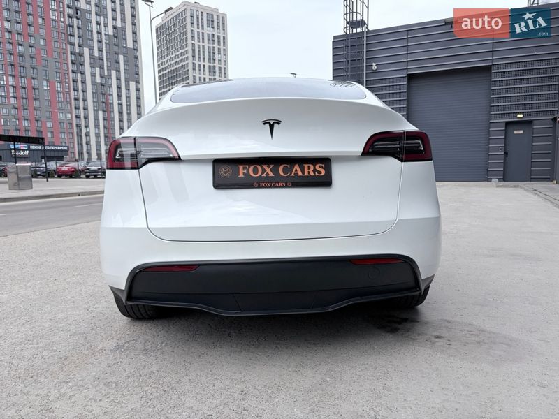 Позашляховик / Кросовер Tesla Model Y 2023 в Києві фото 7 Позашляховик / Кросовер Tesla Model Y 2023 в Києві
