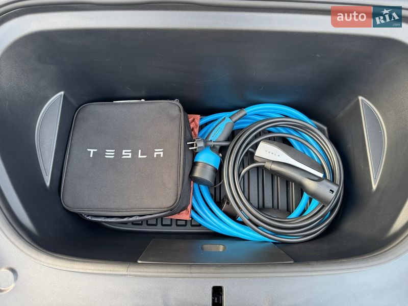 Позашляховик / Кросовер Tesla Model Y 2022 в Луцьку