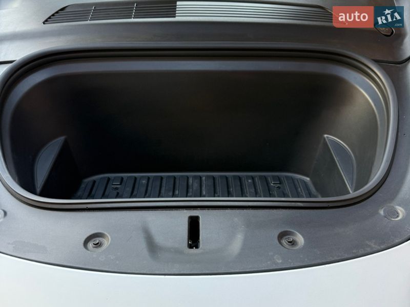 Внедорожник / Кроссовер Tesla Model Y 2021 в Владимирце