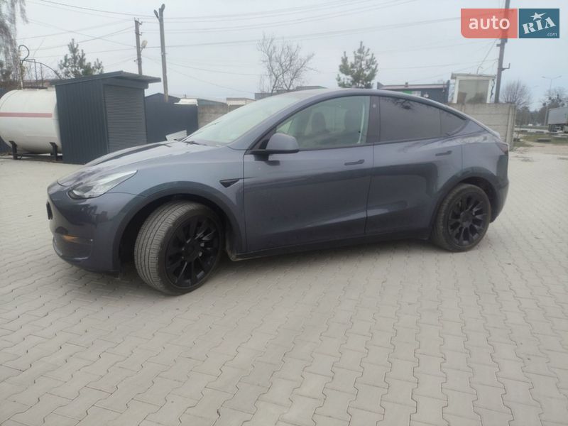 Позашляховик / Кросовер Tesla Model Y 2023 в Вінниці фото 15 Позашляховик / Кросовер Tesla Model Y 2023 в Вінниці