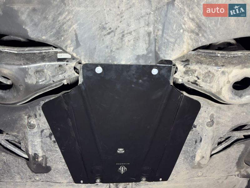 Позашляховик / Кросовер Tesla Model Y 2023 в Дніпрі фото 20 Позашляховик / Кросовер Tesla Model Y 2023 в Дніпрі