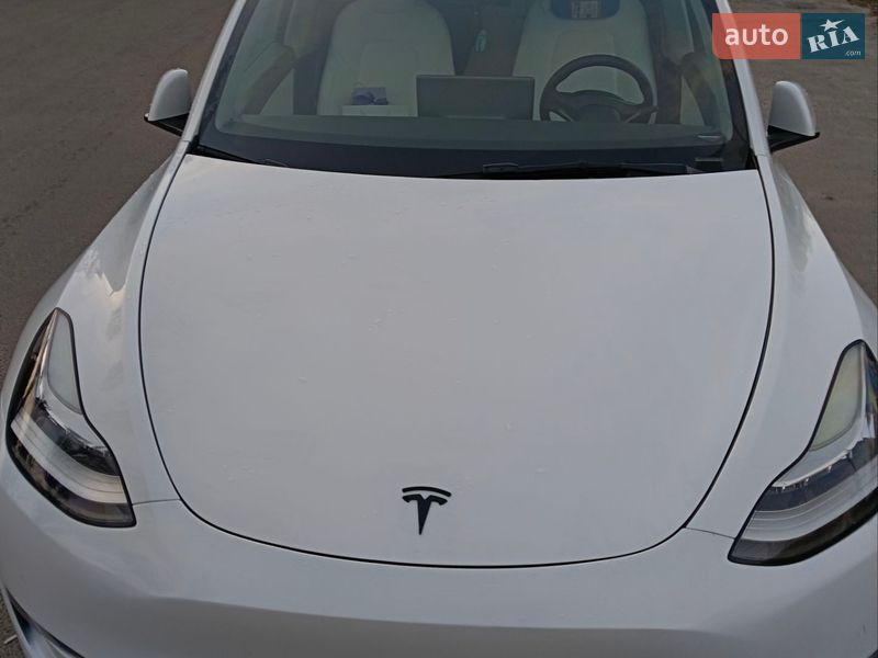 Внедорожник / Кроссовер Tesla Model Y 2021 в Харькове