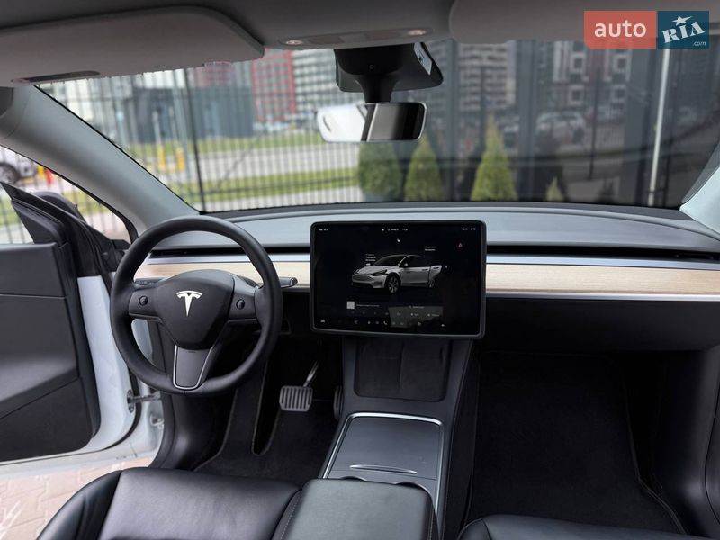 Позашляховик / Кросовер Tesla Model Y 2022 в Києві фото 17 Позашляховик / Кросовер Tesla Model Y 2022 в Києві