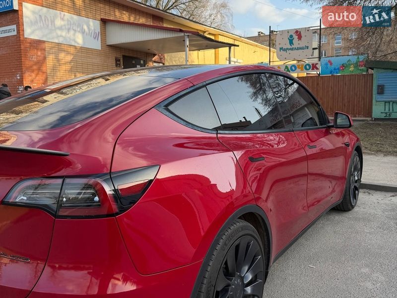 Позашляховик / Кросовер Tesla Model Y 2022 в Харкові