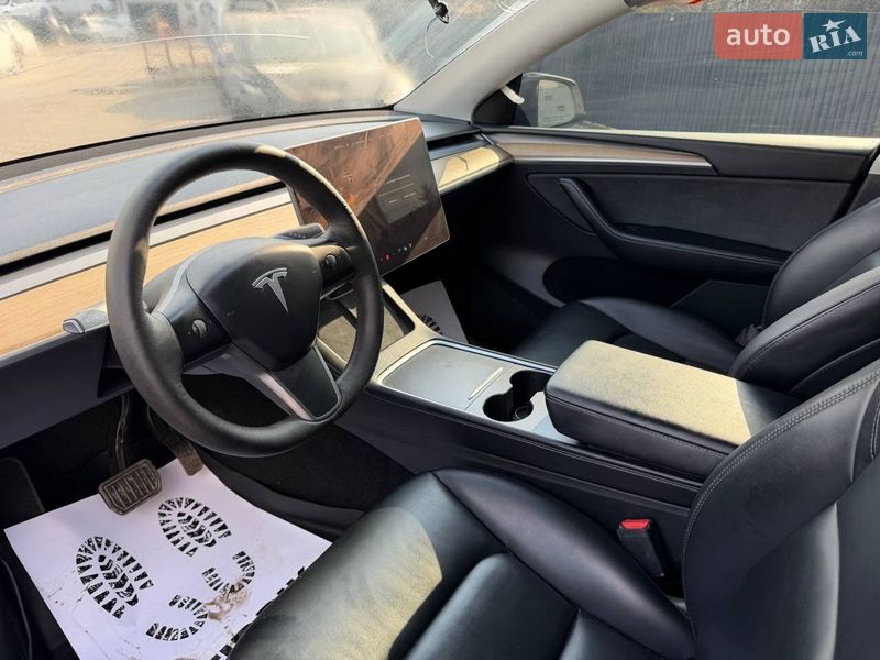 Внедорожник / Кроссовер Tesla Model Y 2022 в Луцке фото 26 Внедорожник / Кроссовер Tesla Model Y 2022 в Луцке