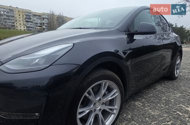 Позашляховик / Кросовер Tesla Model Y 2024 в Дніпрі