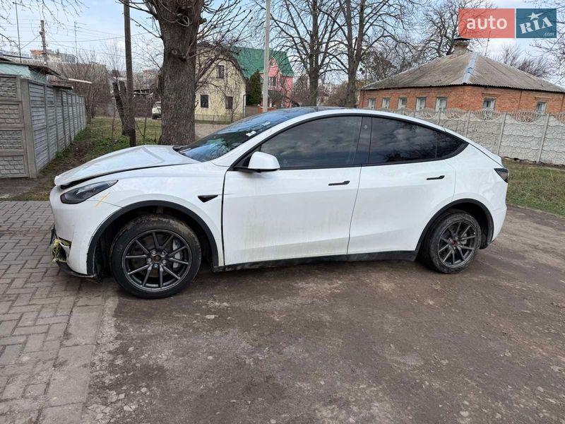 Позашляховик / Кросовер Tesla Model Y 2021 в Харкові фото 9 Позашляховик / Кросовер Tesla Model Y 2021 в Харкові