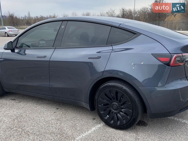 Позашляховик / Кросовер Tesla Model Y 2022 в Дніпрі