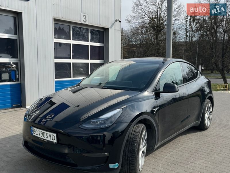 Внедорожник / Кроссовер Tesla Model Y 2024 в Львове