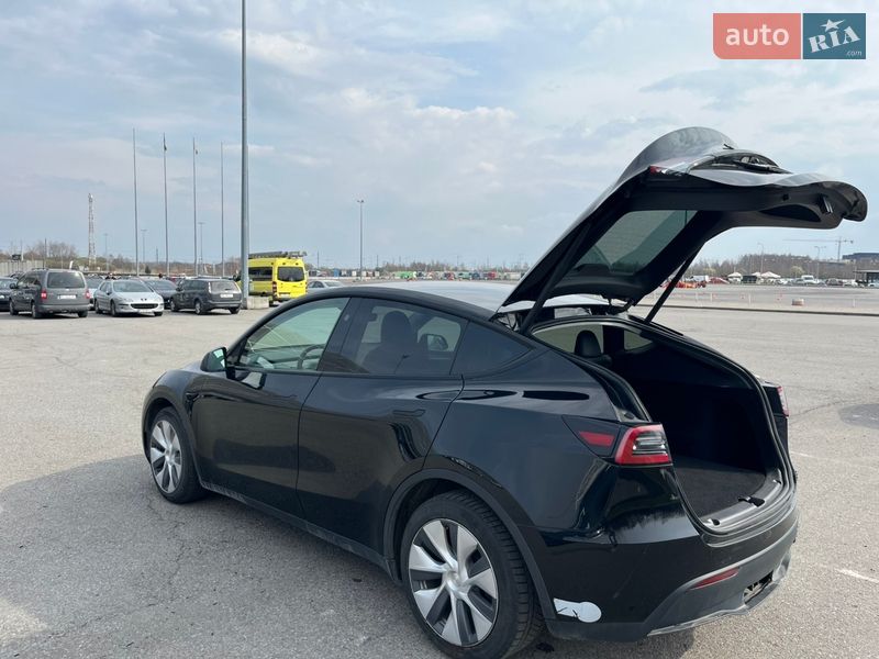 Внедорожник / Кроссовер Tesla Model Y 2024 в Львове