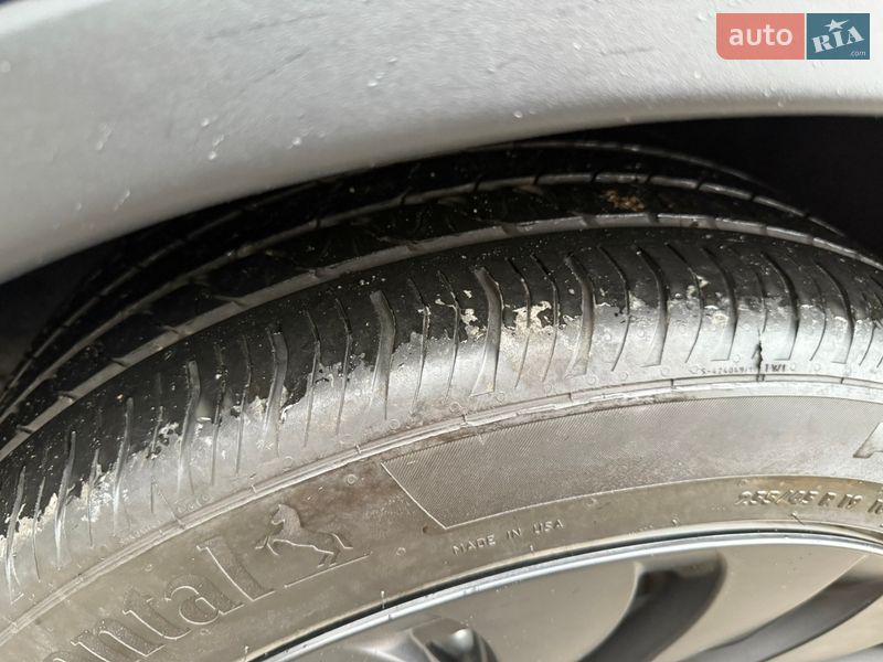 Внедорожник / Кроссовер Tesla Model Y 2021 в Ровно