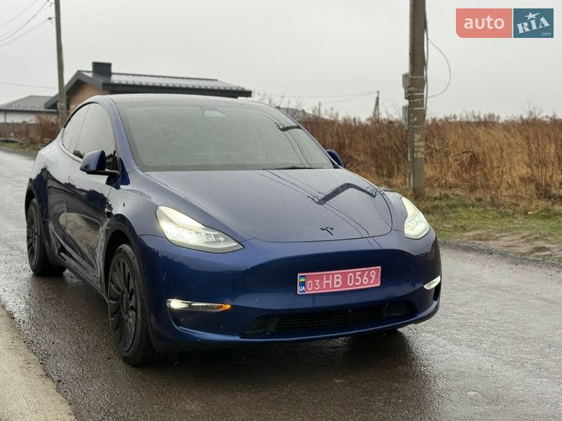 Внедорожник / Кроссовер Tesla Model Y 2021 в Ровно
