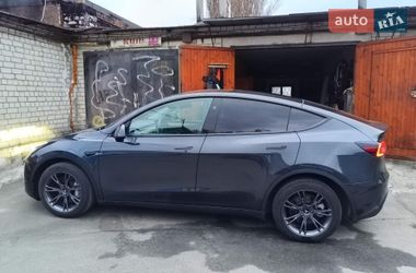 Позашляховик / Кросовер Tesla Model Y 2024 в Києві