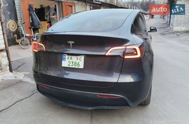 Позашляховик / Кросовер Tesla Model Y 2024 в Києві