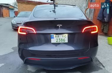 Позашляховик / Кросовер Tesla Model Y 2024 в Києві
