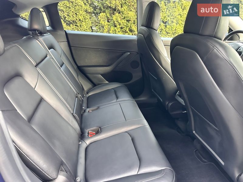 Внедорожник / Кроссовер Tesla Model Y 2022 в Киеве