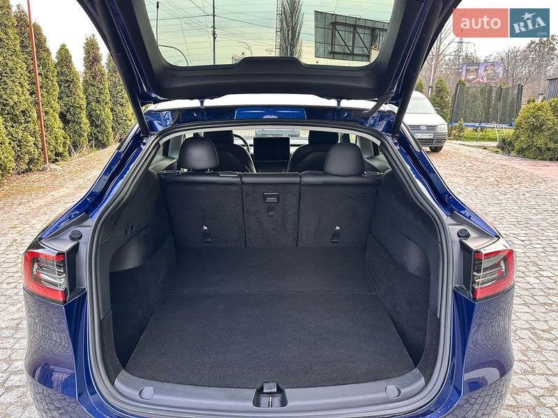 Внедорожник / Кроссовер Tesla Model Y 2022 в Киеве