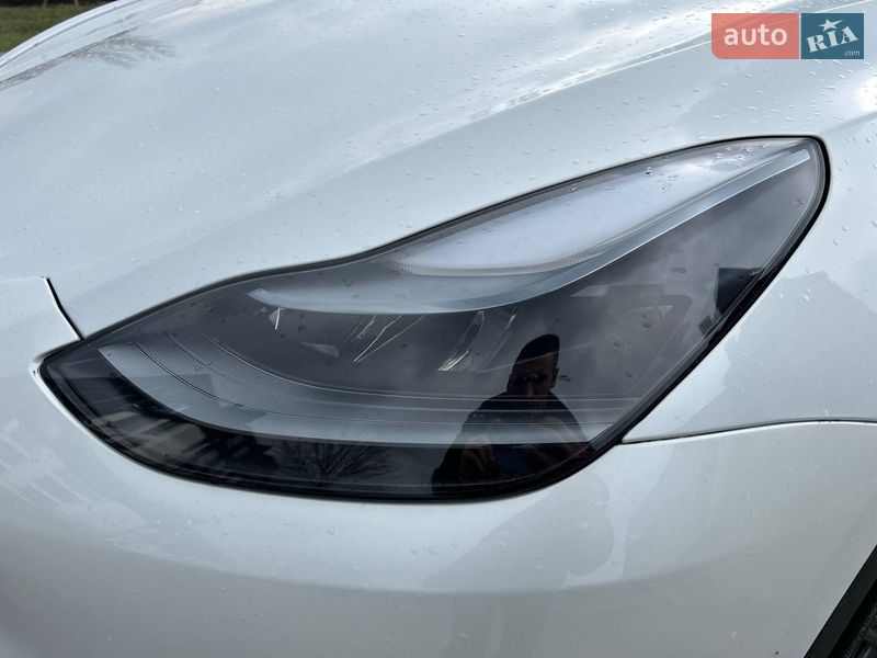 Позашляховик / Кросовер Tesla Model Y 2024 в Умані фото 2 Позашляховик / Кросовер Tesla Model Y 2024 в Умані