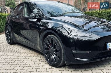Позашляховик / Кросовер Tesla Model Y 2023 в Києві