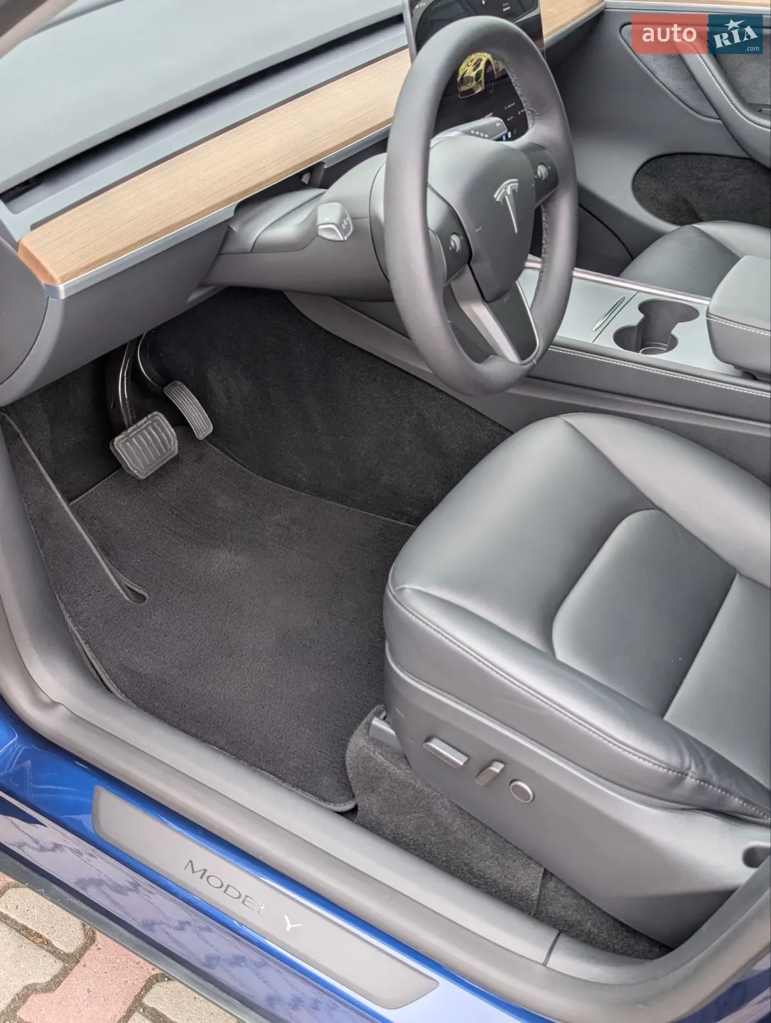 2024 Tesla Model Y - мініатюра 18