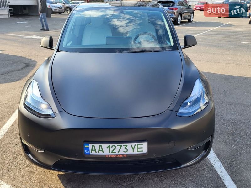 Tesla Model Y 2022