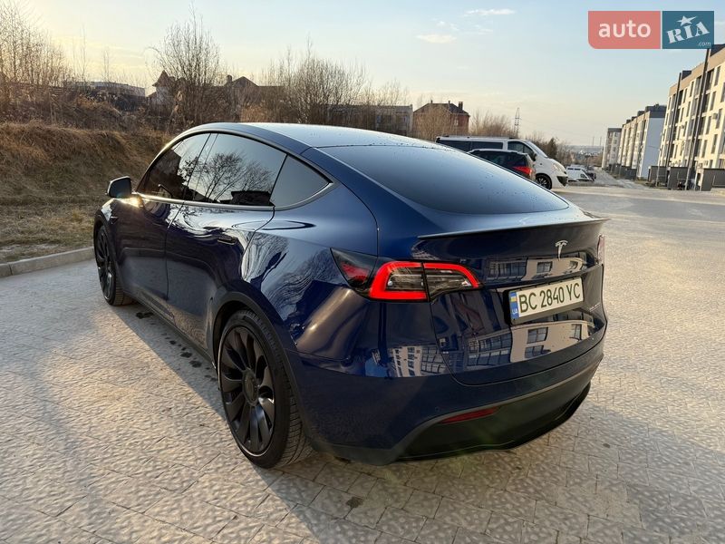 Позашляховик / Кросовер Tesla Model Y 2021 в Львові