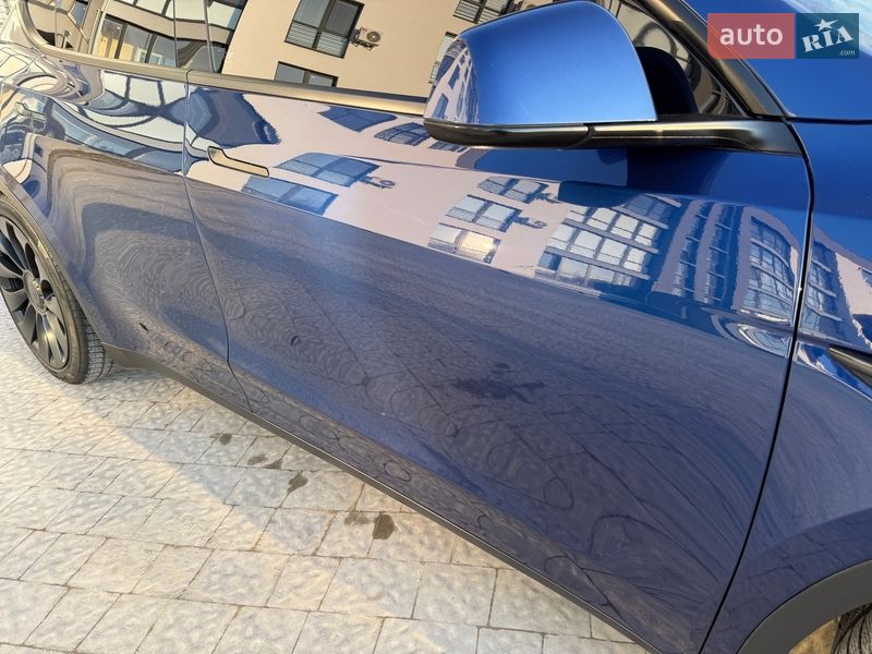 Позашляховик / Кросовер Tesla Model Y 2021 в Львові