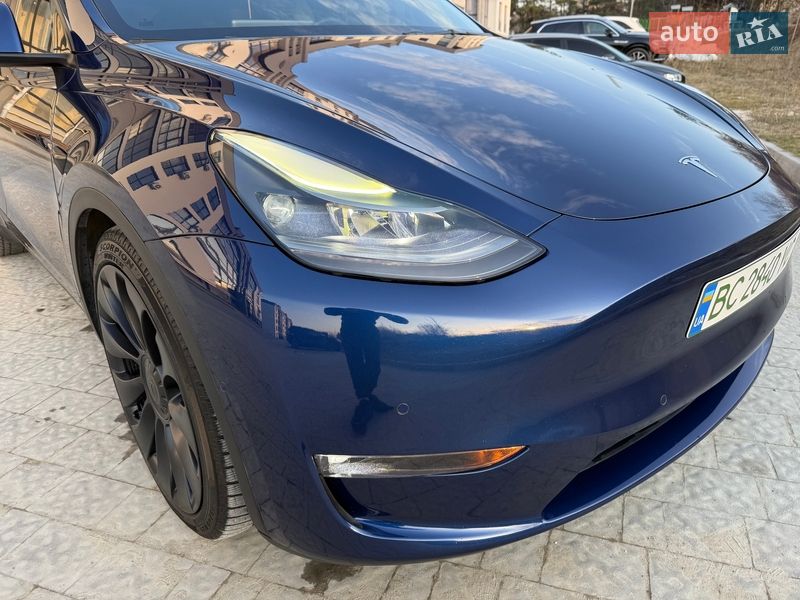 Позашляховик / Кросовер Tesla Model Y 2021 в Львові