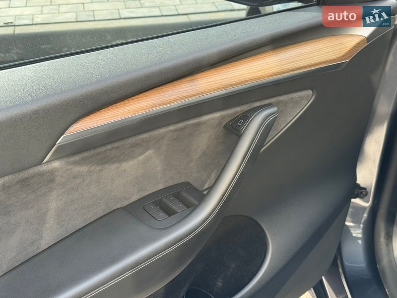 Позашляховик / Кросовер Tesla Model Y 2022 в Вінниці