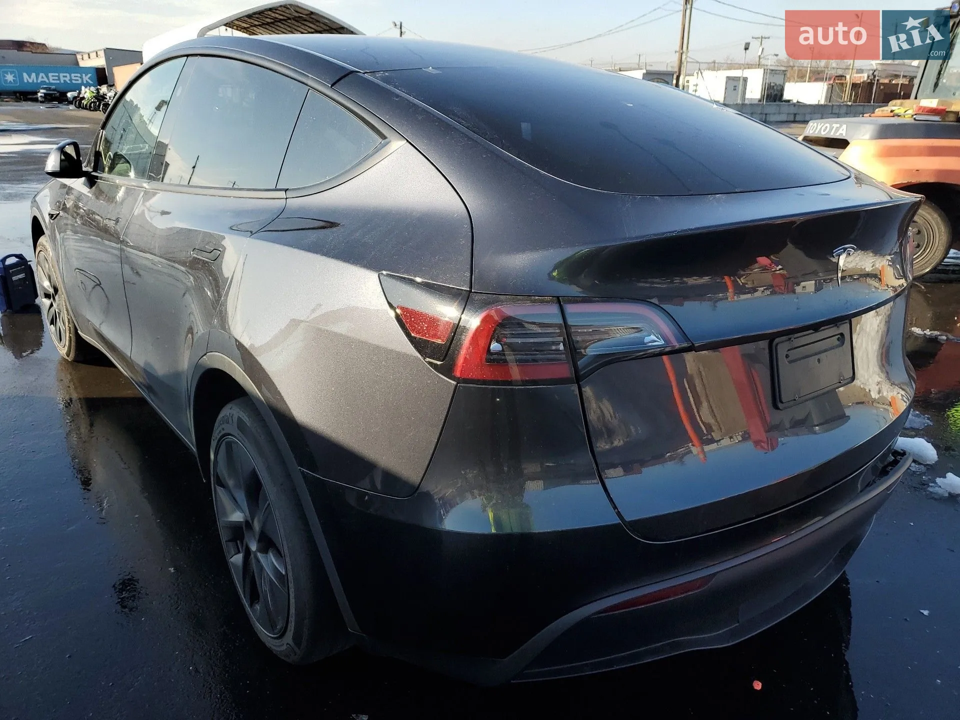 2024 Tesla Model Y - мініатюра 5