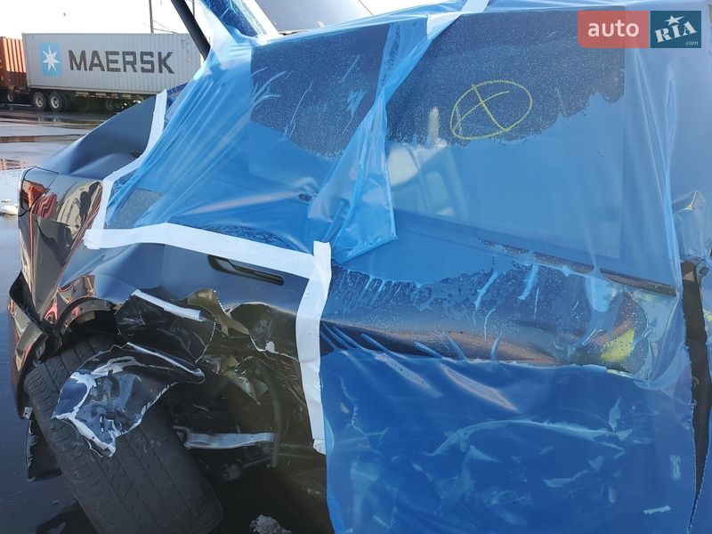 Позашляховик / Кросовер Tesla Model Y 2024 в Запоріжжі фото 11 Позашляховик / Кросовер Tesla Model Y 2024 в Запоріжжі