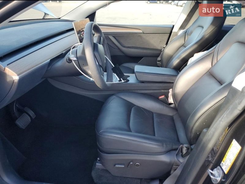 Позашляховик / Кросовер Tesla Model Y 2024 в Запоріжжі фото 21 Позашляховик / Кросовер Tesla Model Y 2024 в Запоріжжі
