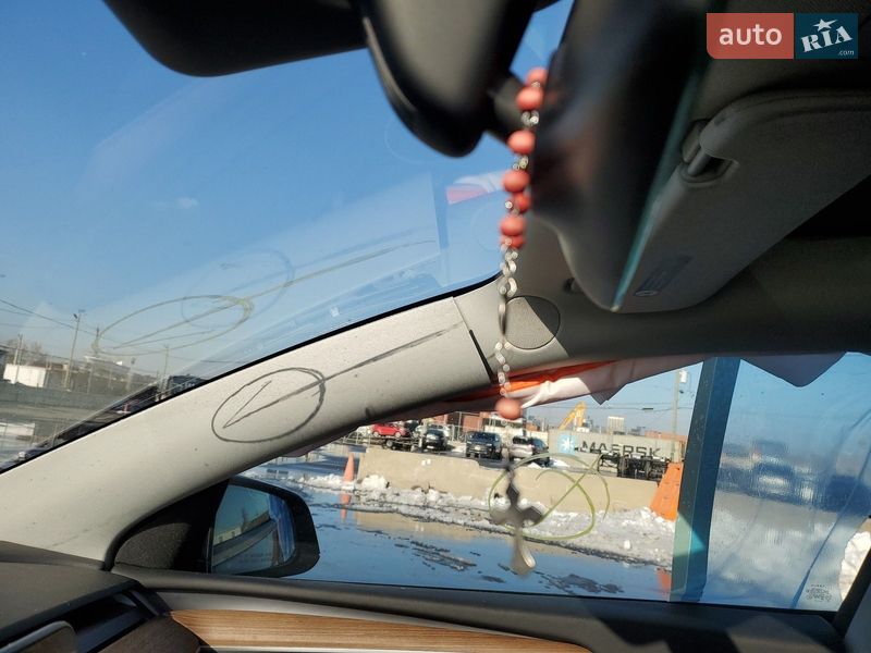 Позашляховик / Кросовер Tesla Model Y 2024 в Запоріжжі фото 33 Позашляховик / Кросовер Tesla Model Y 2024 в Запоріжжі