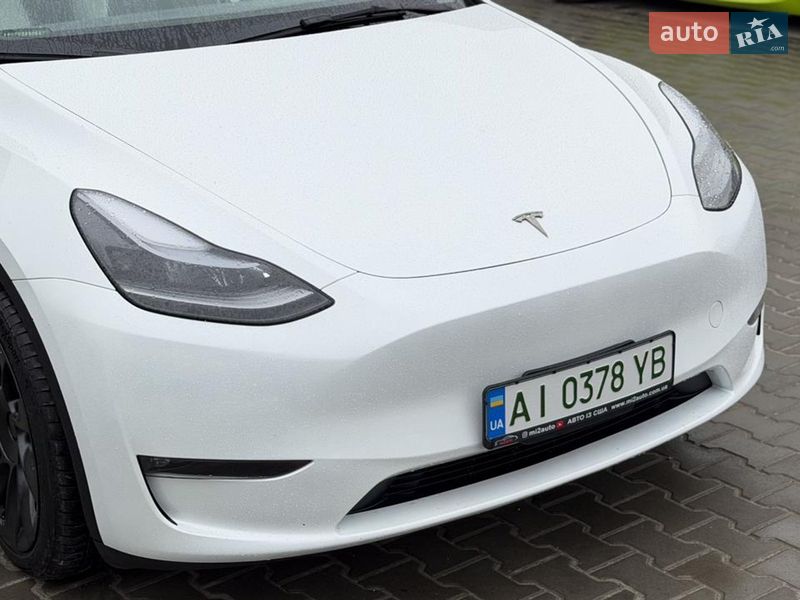 Tesla Model Y 2023