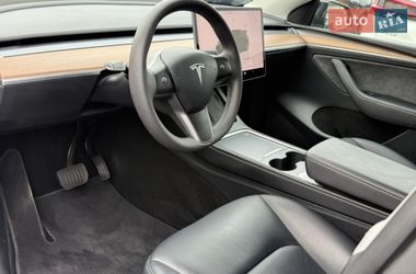 Внедорожник / Кроссовер Tesla Model Y 2024 в Черновцах