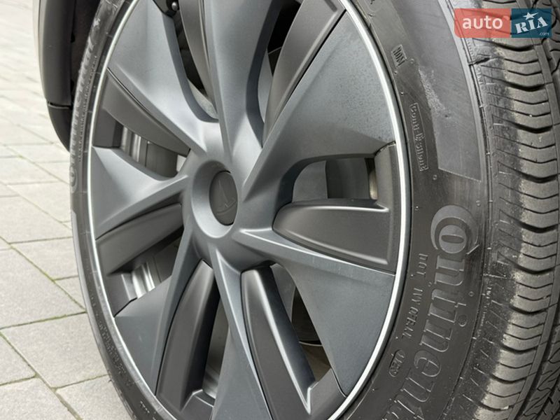 Позашляховик / Кросовер Tesla Model Y 2024 в Чернівцях фото 54 Позашляховик / Кросовер Tesla Model Y 2024 в Чернівцях