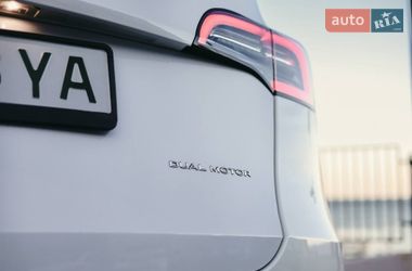 Внедорожник / Кроссовер Tesla Model Y 2022 в Черноморске