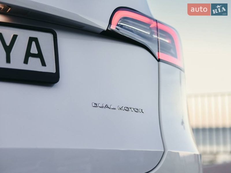 Внедорожник / Кроссовер Tesla Model Y 2022 в Черноморске