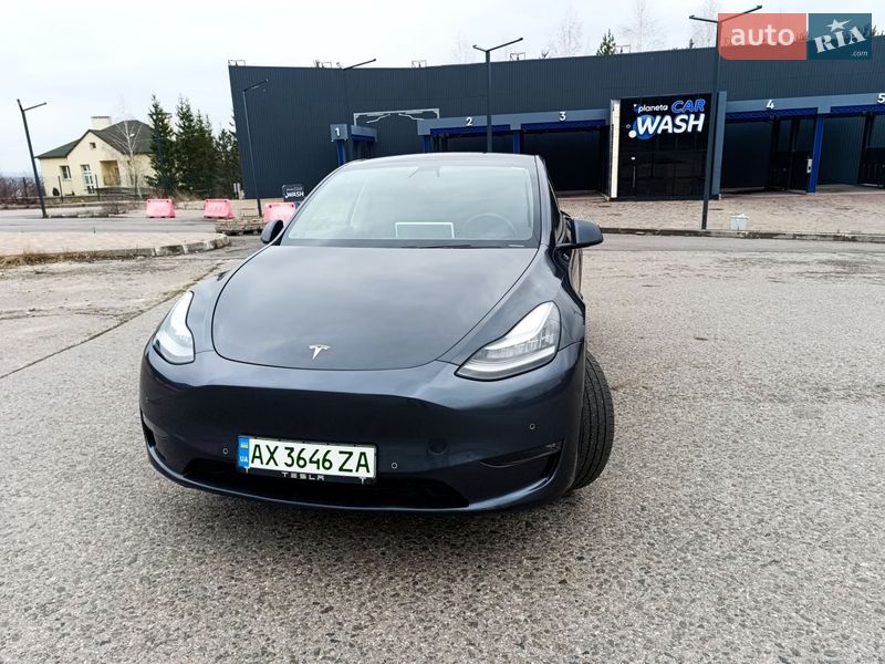 Позашляховик / Кросовер Tesla Model Y 2020 в Харкові