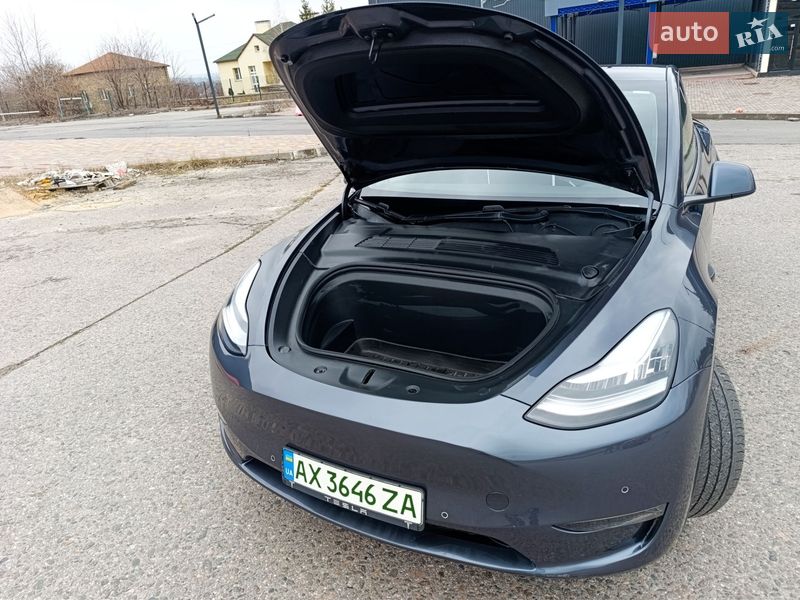 Позашляховик / Кросовер Tesla Model Y 2020 в Харкові