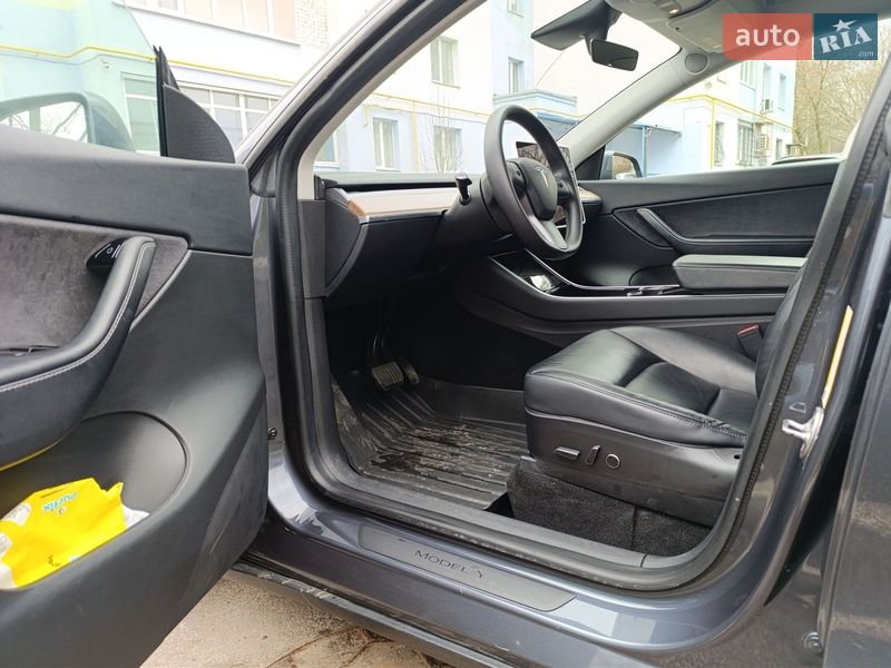Позашляховик / Кросовер Tesla Model Y 2020 в Харкові