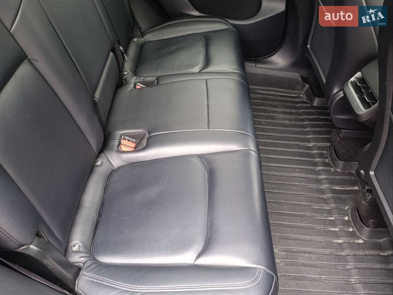 Позашляховик / Кросовер Tesla Model Y 2020 в Харкові